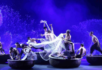 FISHERMEN SHOW, MUI NE, VIETNAM