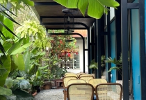 TRAM CAFE - A CAFE WITH A RAILWAY CONCEPT IN DA NANG TRAM CAFE - A CAFE WITH A RAILWAY CONCEPT IN DA NANG