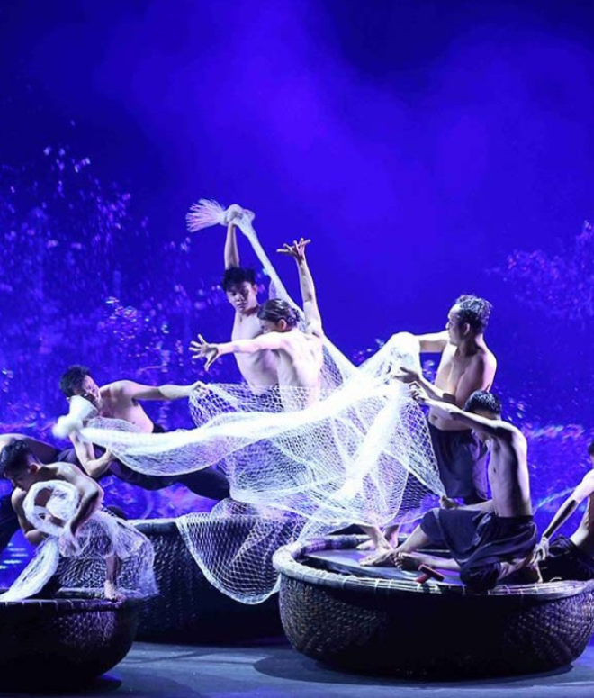 FISHERMEN SHOW, MUI NE, VIETNAM