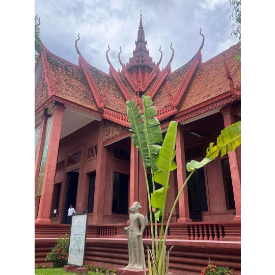 CAMBODIA TOUR - PHNOM PENH - SIEM REAP - SIHANOUKVILLE - BATTAMBANG - KAMPONG PHLUK - KOH RONG SANLOEM ISLAND