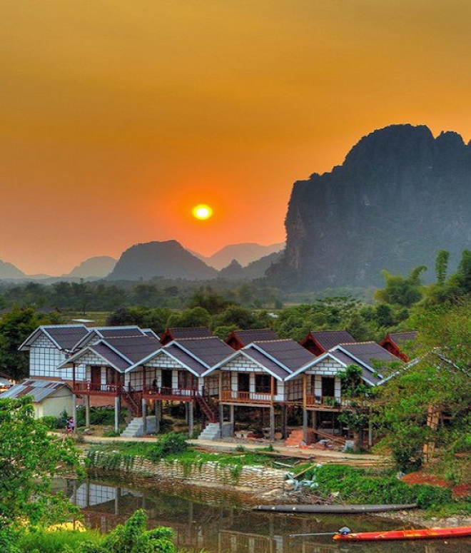 LAOS TOUR - LUANG PRABANG - VIENTIANTE - VANG VIENG - SAVANNAKHET
